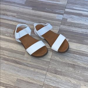 White dress sandal